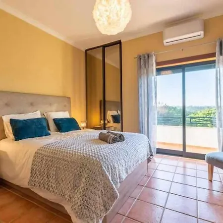 別荘 Casa Luisa - Apartamento Com 3 Quartos オーリョス・デ・アーグァ