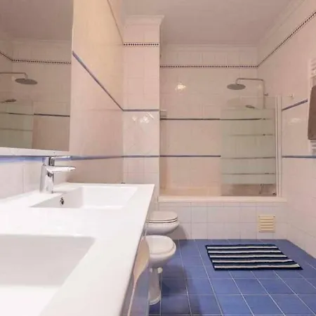 Casa Luisa - Apartamento Com 3 Quartos オーリョス・デ・アーグァ