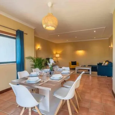 Casa Luisa - Apartamento Com 3 Quartos * オーリョス・デ・アーグァ