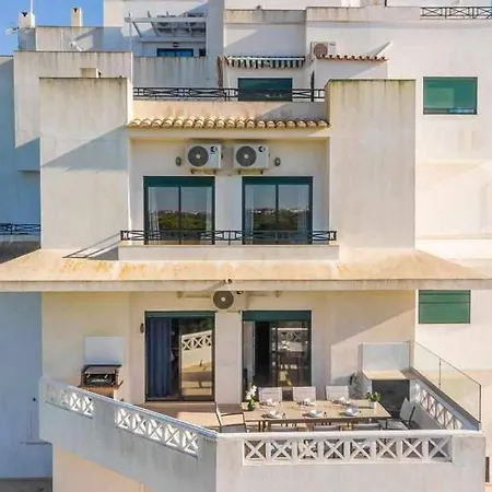 Casa Luísa - Apartamento Com 3 Quartos * Olhos de Agua (Albufeira)